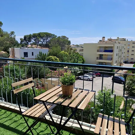 Entierement Renove A 2 Min De La * Saint-Raphaël