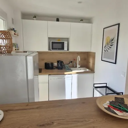 Entierement Renove A 2 Min De La * Saint-Raphaël